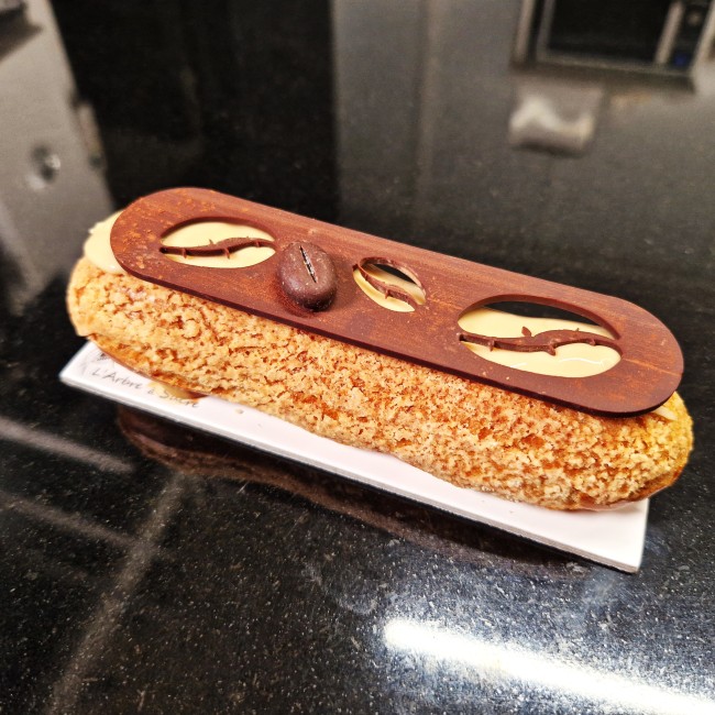 Eclair café